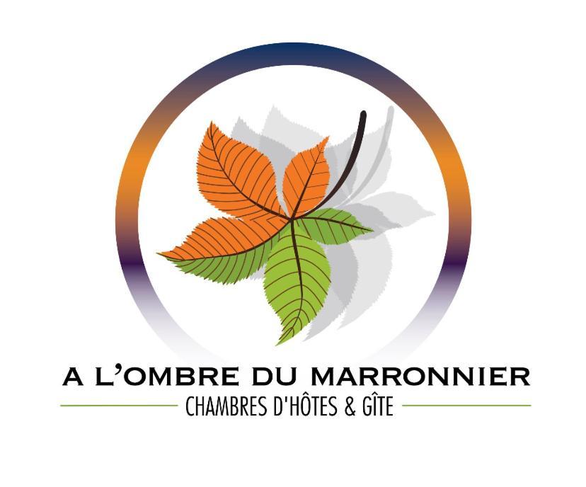 A L'Ombre Du Marronnier Gites La Peruse Zewnętrze zdjęcie